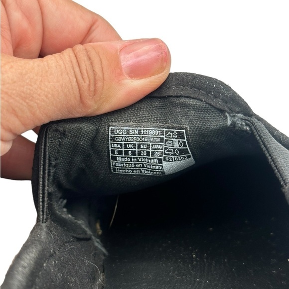 UGG Jass Slip On Sneakers - Picture 6 of 6